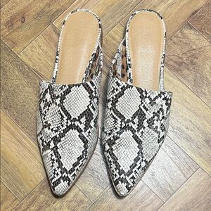 Crown Vintage Black and White Snakeskin Mules